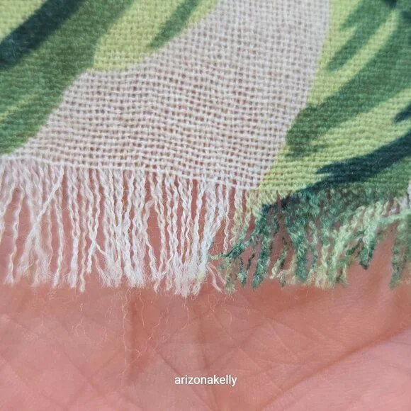 NWT J. McLaughlin Wool Scarf Lightweight Reed Scarf Tropical Palm Leaves - Picture 4 of 9